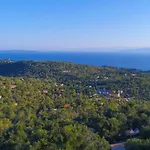 Vista Mare Isavros
