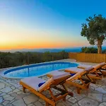 Vista Mare Isavros Villa Arvanitakeika