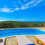 Vista Mare Isavros Villa