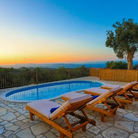 Vista Mare Isavros 别墅 Arvanitakeika