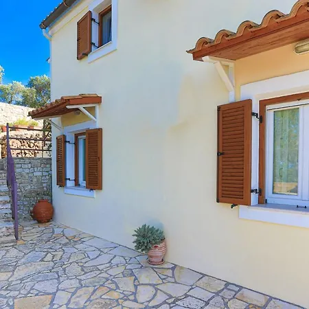 Vista Mare Isavros 빌라 *